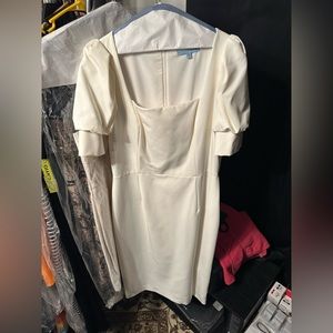 Antonio Melani size 10 white square neck puff sleeve spring summer darling dress